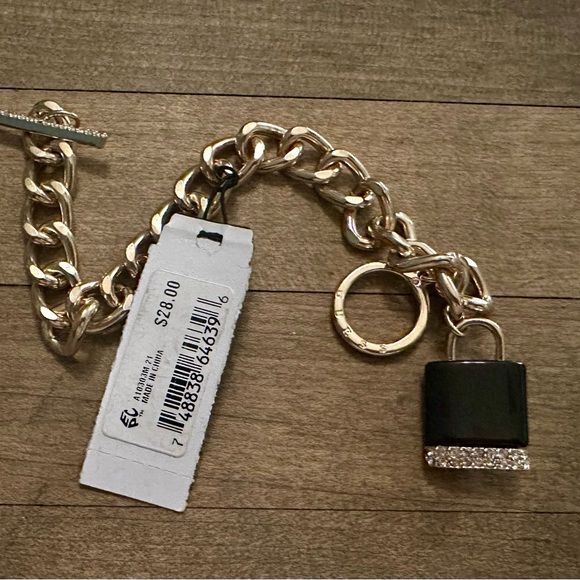 Guess Black Resin Crystal Lock Chunky Link Charm Bracelet Toggle Lock 9” - Picture 8 of 8